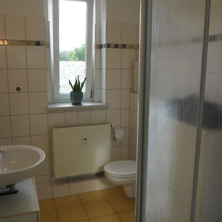 3-raum In Chemnitz, Ideal Fuer Monteure アパート