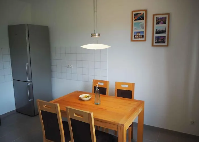 شقة 3-raum In Chemnitz, Ideal Fuer Monteure شيمنيتز